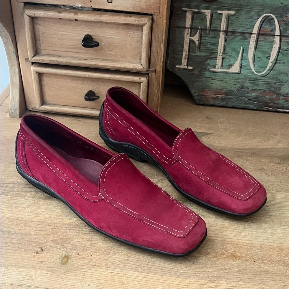 Arche Red Nubuck Leather Flats Loafers Size 8 Contrast Stitching